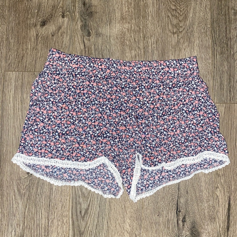 Hot Gal Floral Shorts